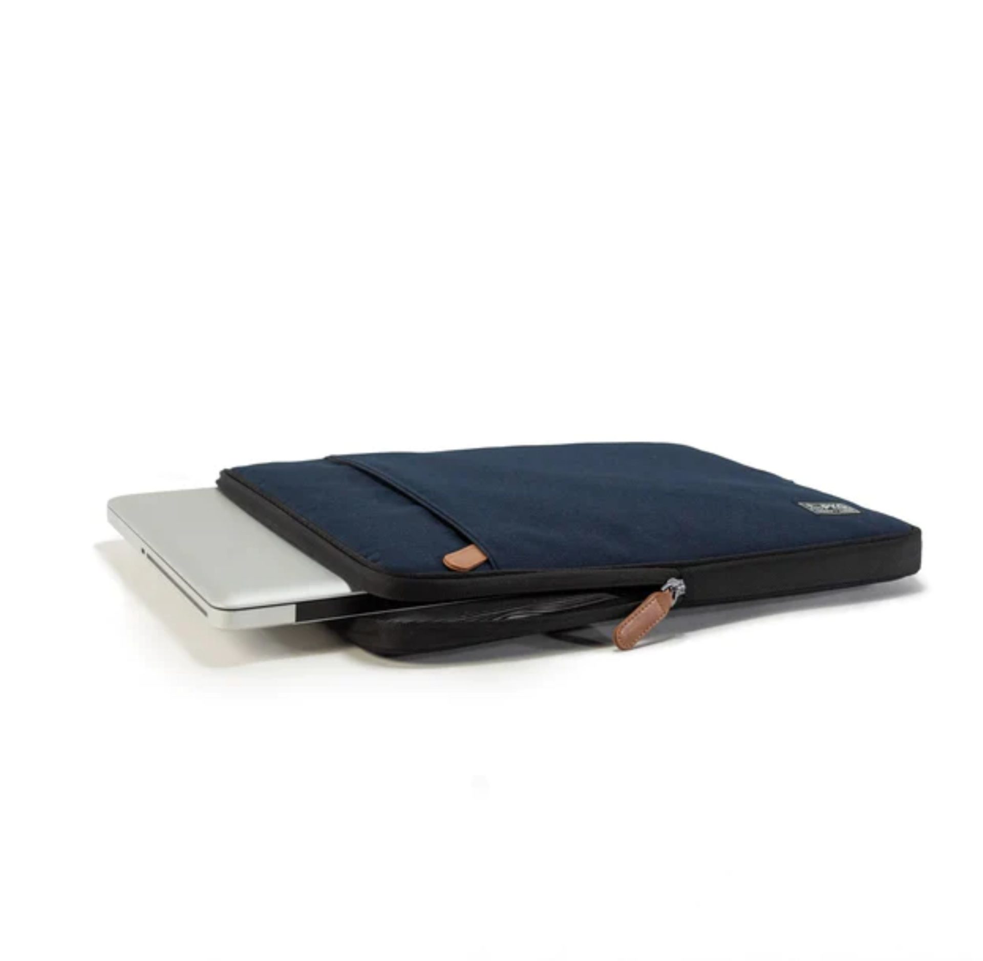 Pkg laptop sleeve sale